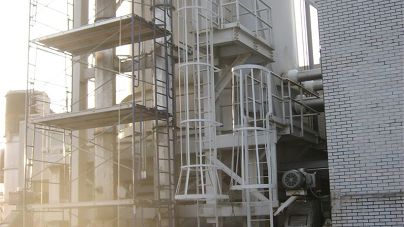 veritcal_screw_conveyors_1